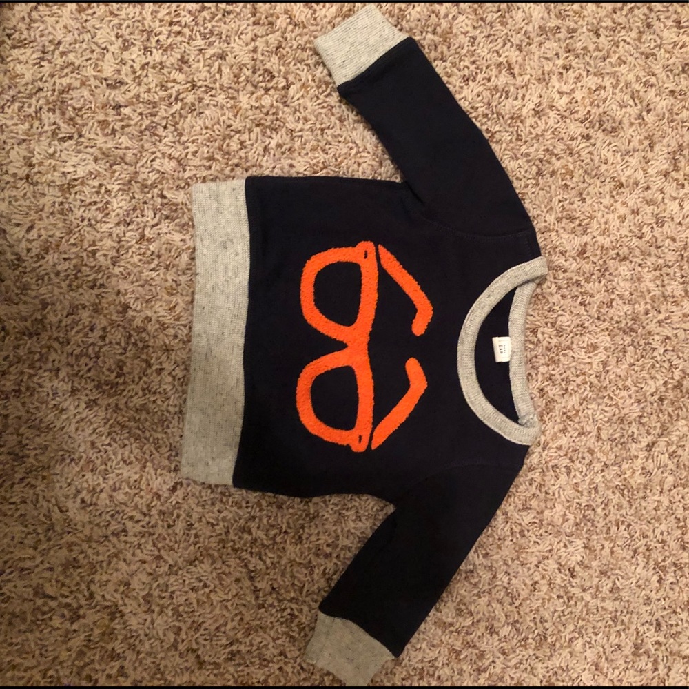 Sweatshirt